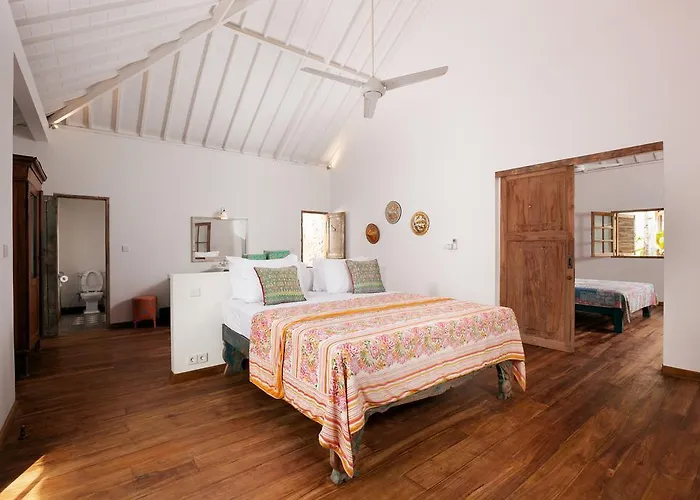 Bingin Dedaren 4 Bedrooms *